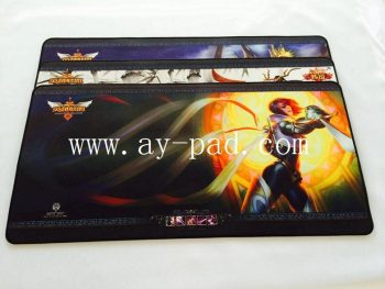 Rubber Magic The Gathering Card Game Non-Sliding Play Mat